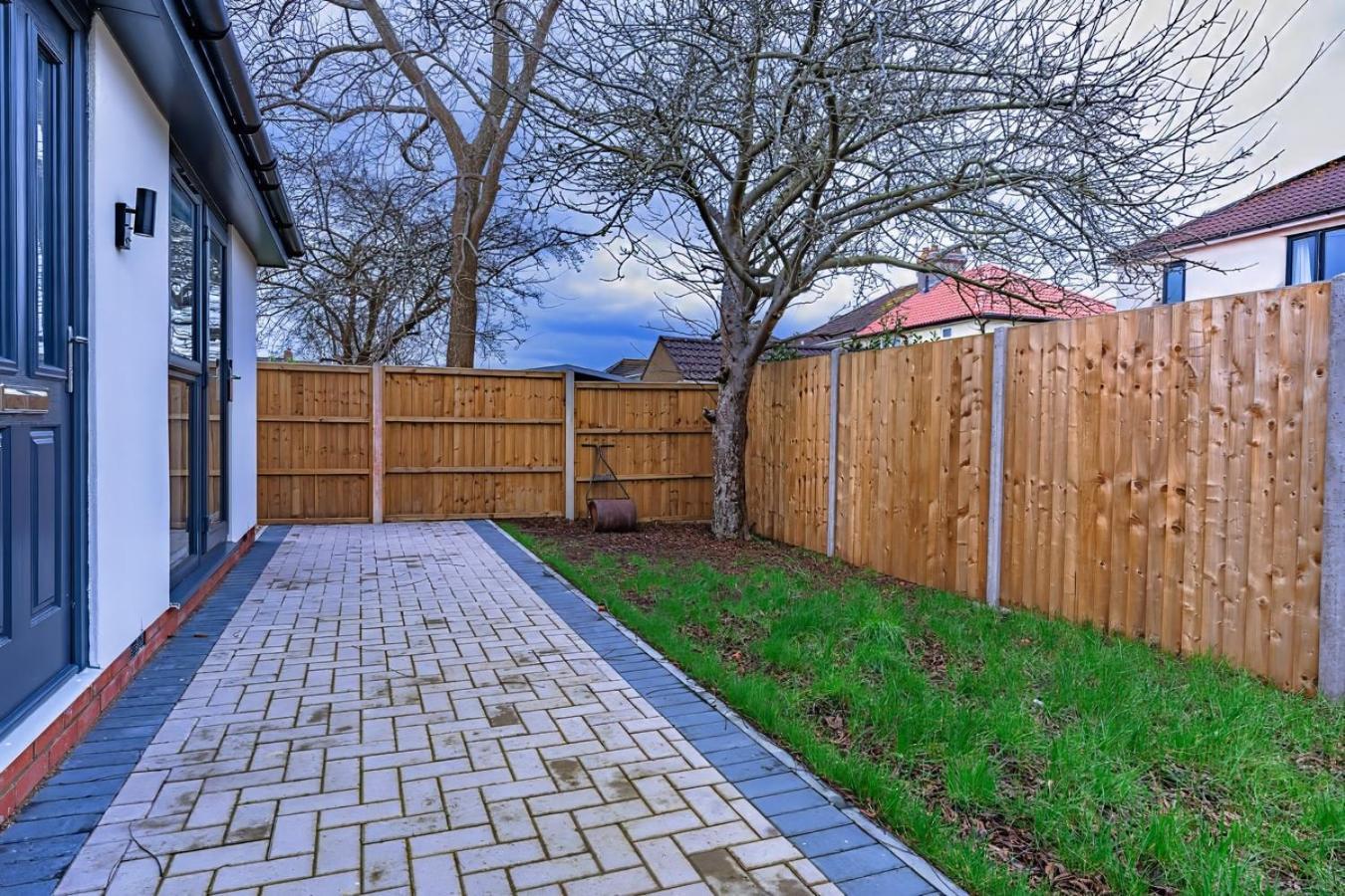 Balloon Residence: Modern Serviced Accomodation Bristol Exterior foto